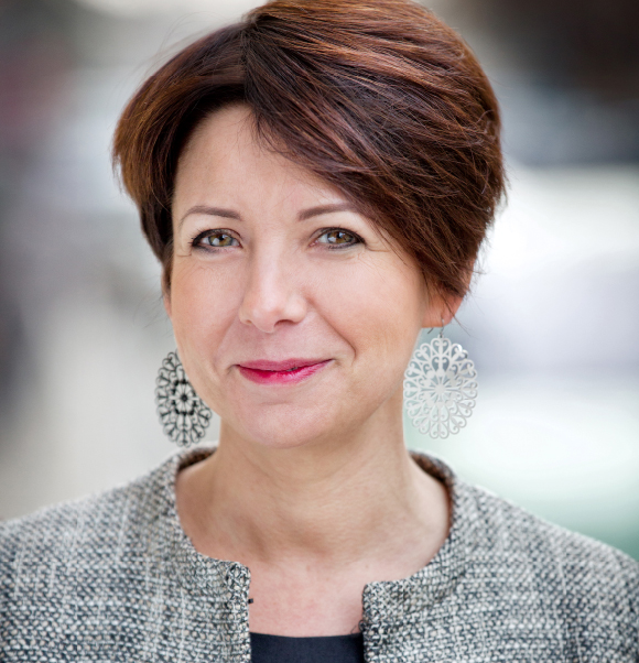 VERSAILLE LAURENCE